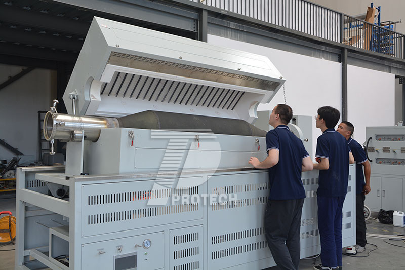 Actual photo of large diameter stainless steel rotary tube furnace Actual photo of large diameter stainless steel rotary tube furnace